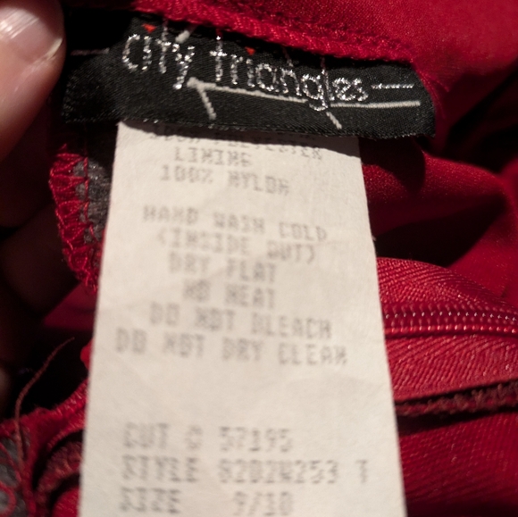 Sparkly Red City Triangles Halter dress size 9/10 - Picture 6 of 6